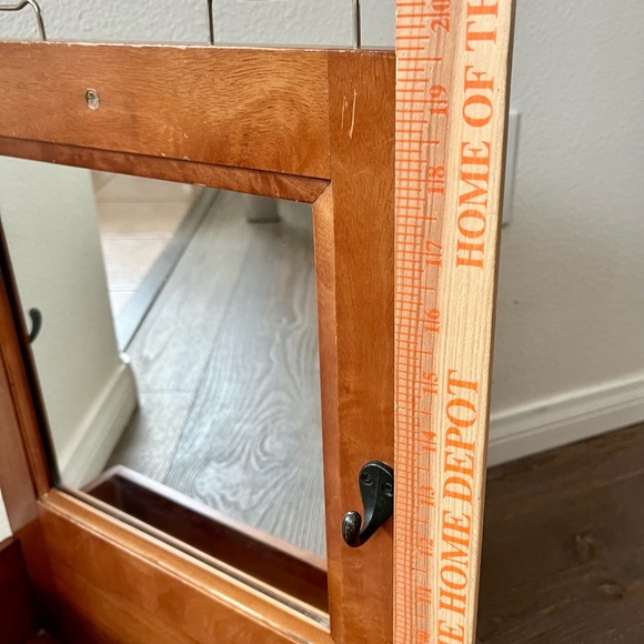 Vintage single post box mirror w 4. L 15. H 19 inch - Picture 13 of 15